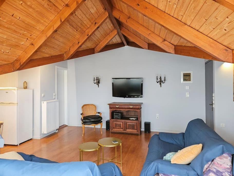 Sunny & Comfy Studio In The Heart Of Preveza Exterior photo